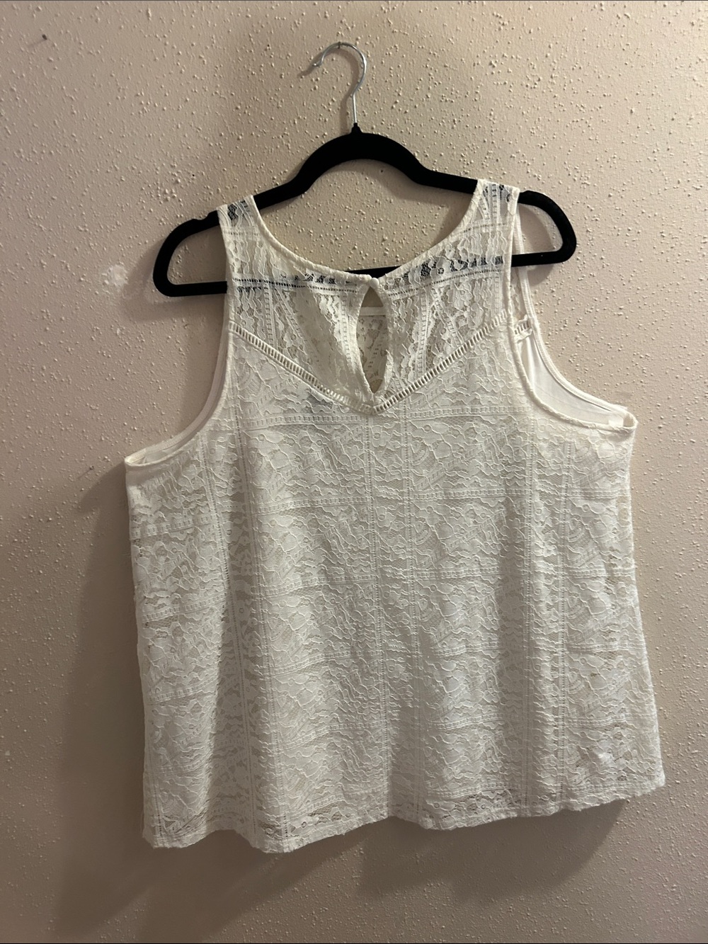 Torrid Size 2 White Lace Sleeveless Women's Top - Picture 2 of 4